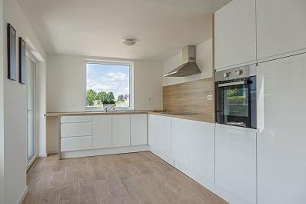 Diverse ramen en deuren